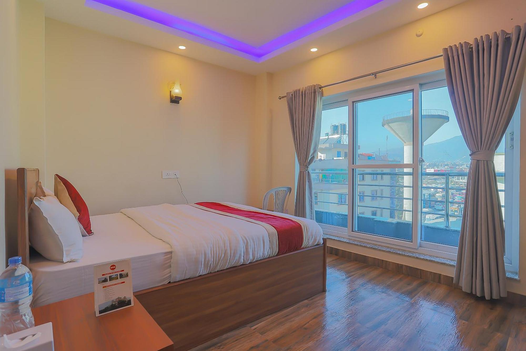 Oyo 799 Hotel Tik Tok Pvt Ltd. Kathmandu Bagian luar foto