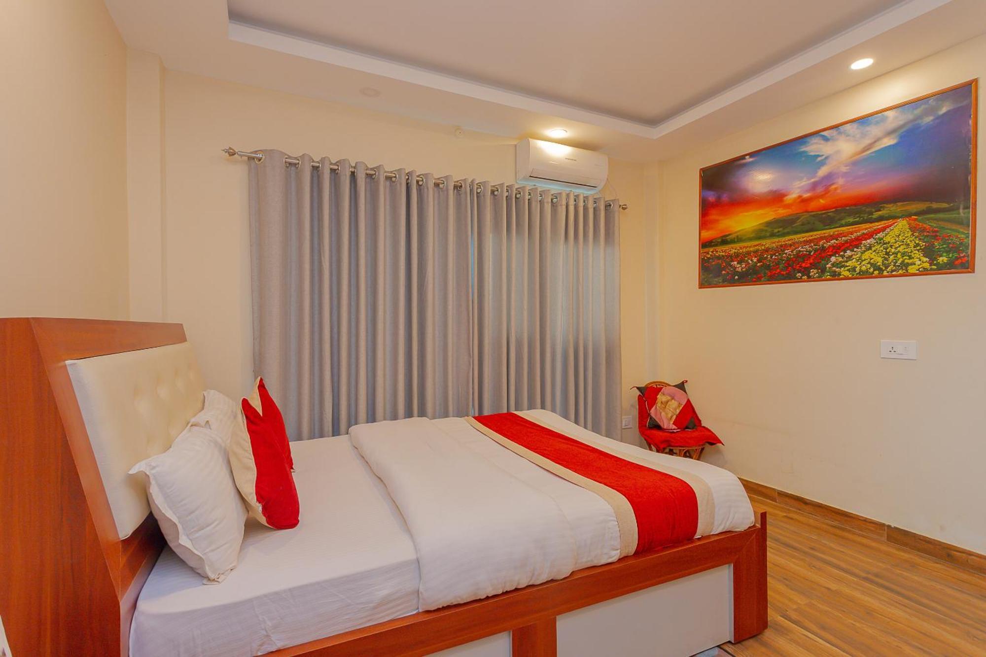 Oyo 799 Hotel Tik Tok Pvt Ltd. Kathmandu Bagian luar foto