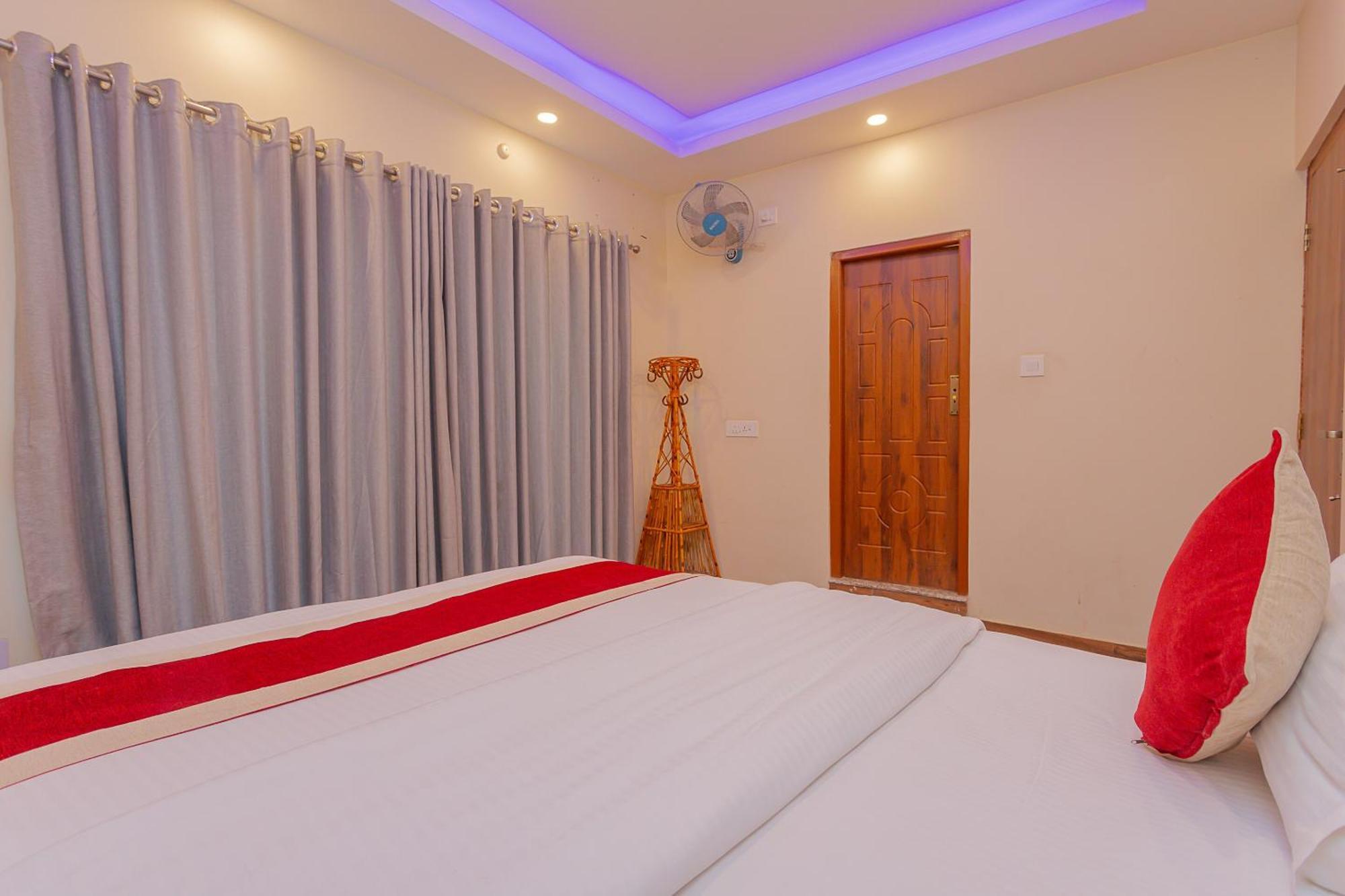 Oyo 799 Hotel Tik Tok Pvt Ltd. Kathmandu Bagian luar foto