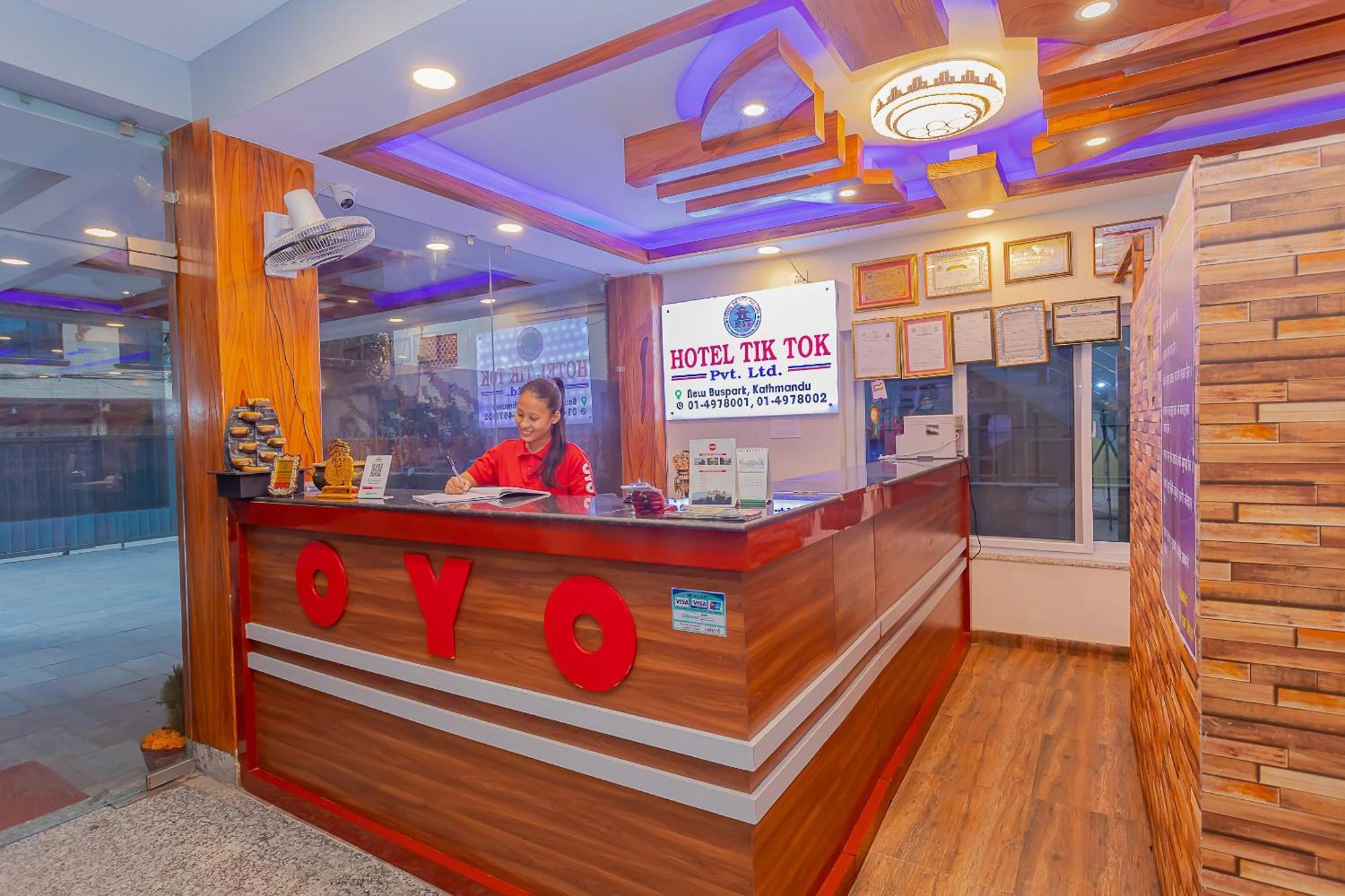 Oyo 799 Hotel Tik Tok Pvt Ltd. Kathmandu Bagian luar foto